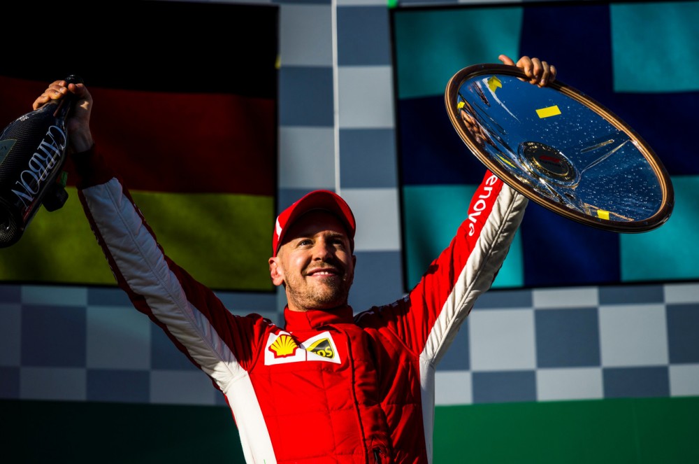 Pirmosios sezono lenktynės Australijoje baigėsi S. Vettelio pergale