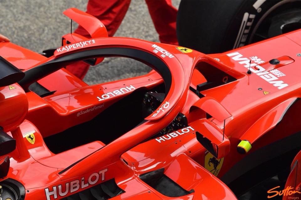 „Ferrari“ Barselonoje išbandys „Halo“ su veidrodžiais