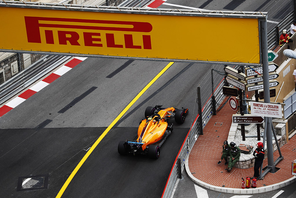 „Pirelli“ laukia vieno sustojimo boksuose