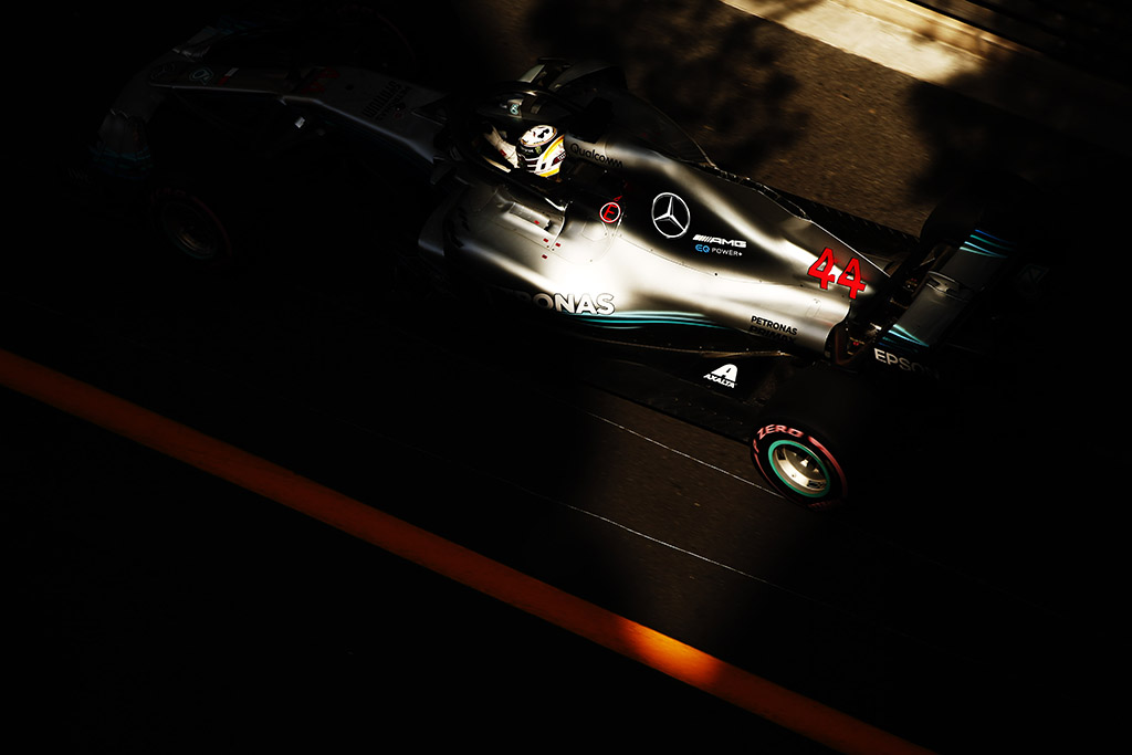 T. Wolffas: „Mercedes“ neišsižadės F-1 dėl „Formulės-E“