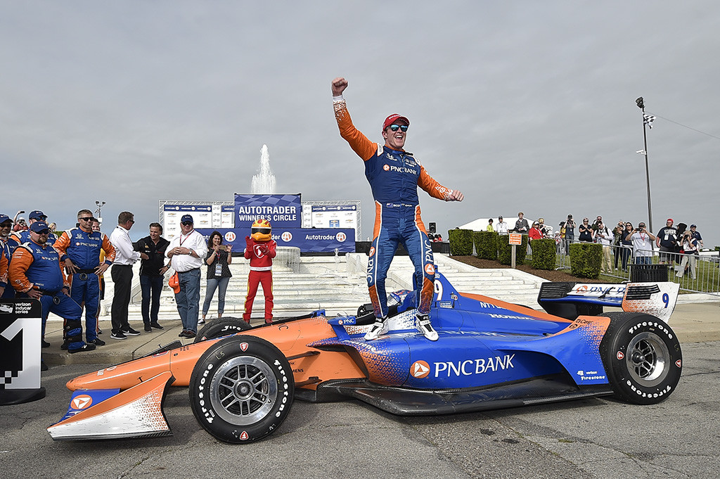 IndyCar. Detroite - pirmoji S. Dixono pergalė sezone