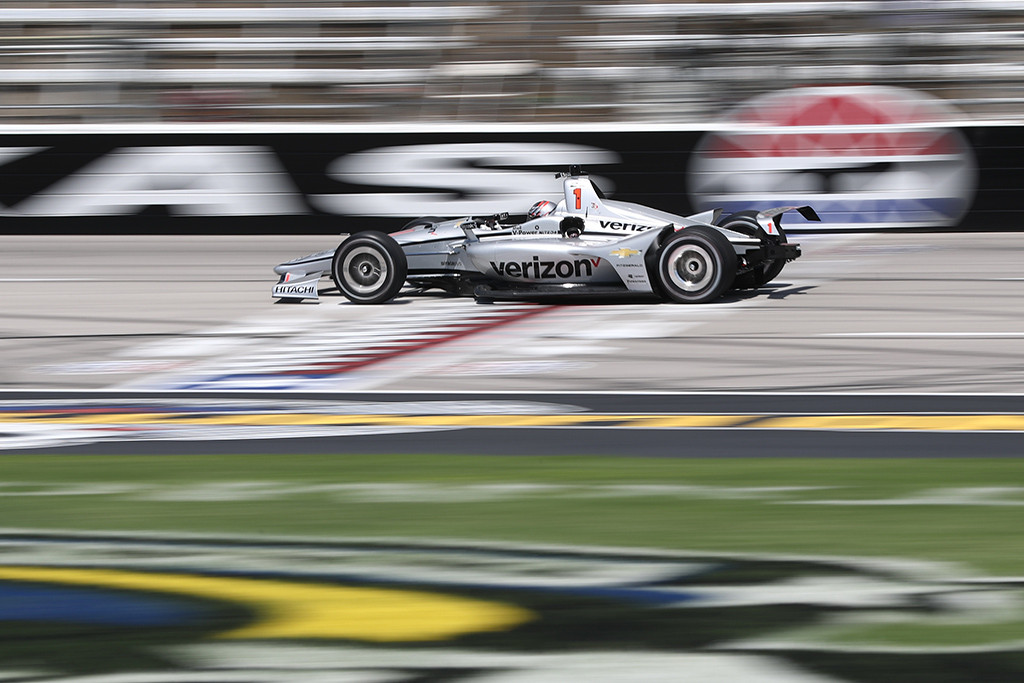 IndyCar. Teksase vykusioje kvalifikacijoje greičiausias J. Newgardenas