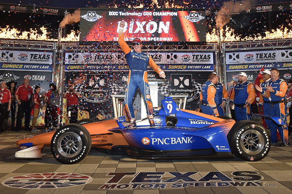 IndyCar. S. Dixonas nugalėjo Teksase ir tapo čempionato lyderiu