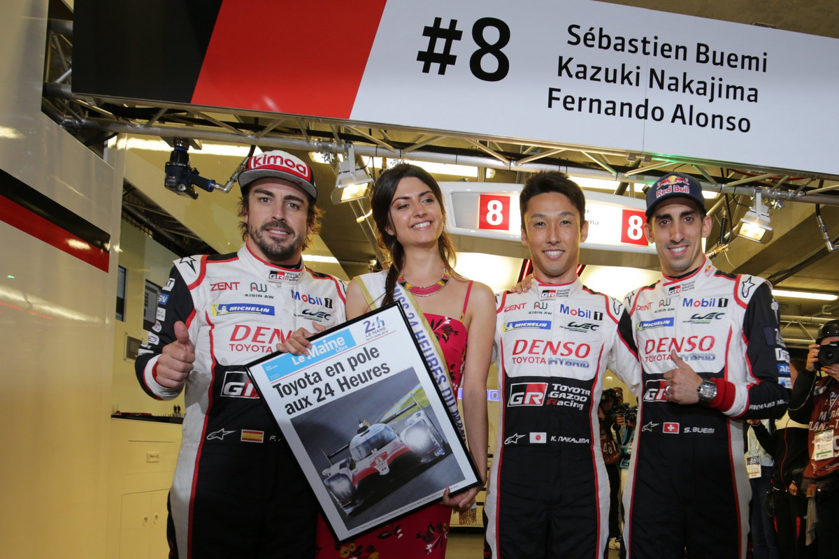 WEC. F. Alonso ir „Toyota“ 24 val. lenktynes Le Mane pradės iš „pole“ pozicijos