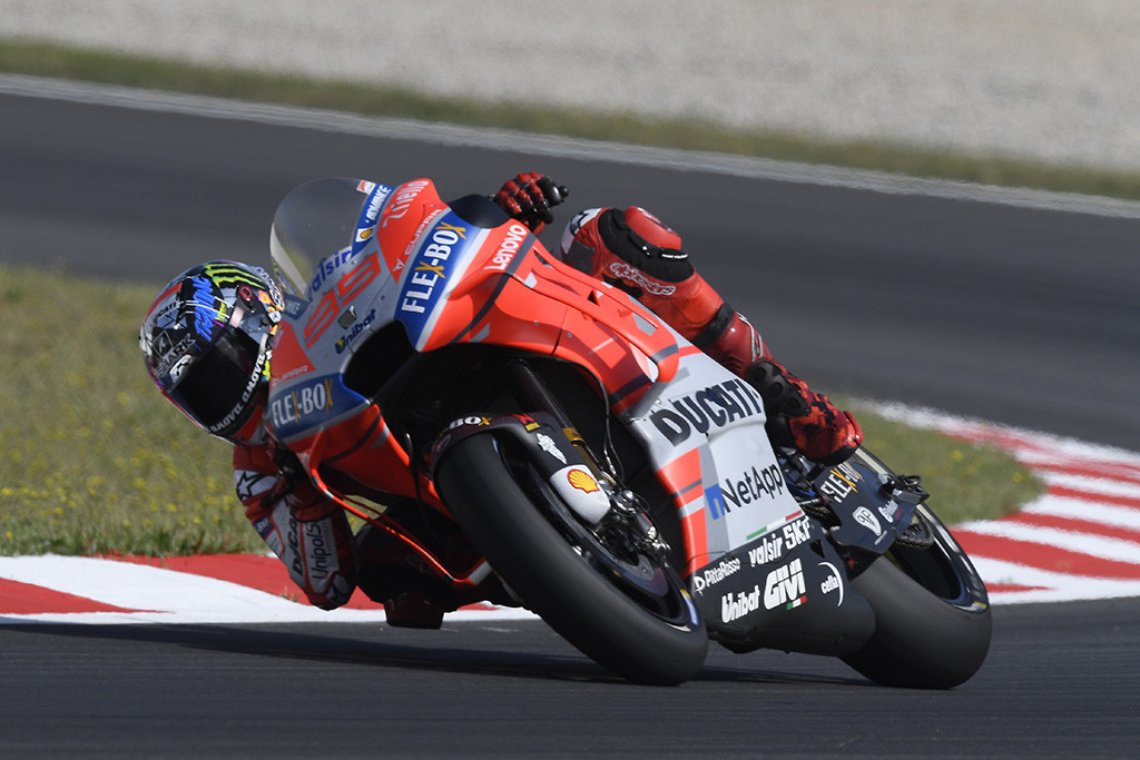 MotoGP. Ispanijoje - antroji iš eilės J. Lorenzo pergalė