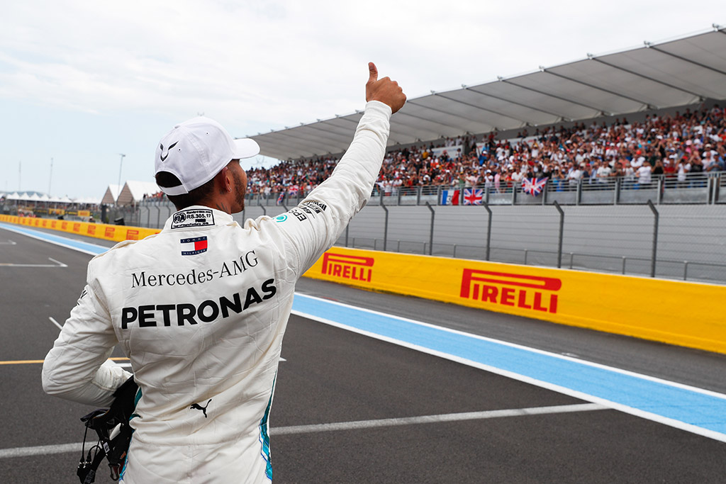 Čempionas lieka: „Mercedes“ pratęsė sutartį su L. Hamiltonu