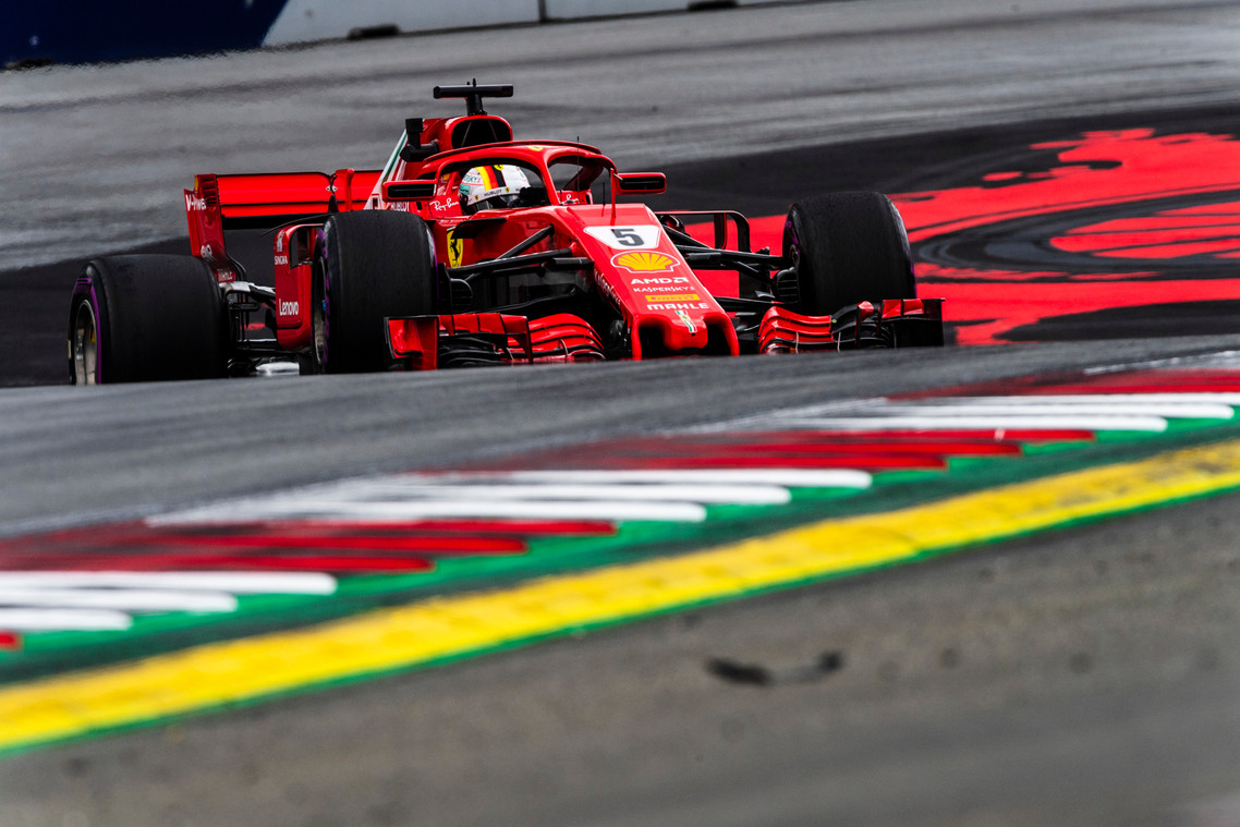 S. Vettelis: negalėjome pasipriešinti „Mercedes“ pilotams