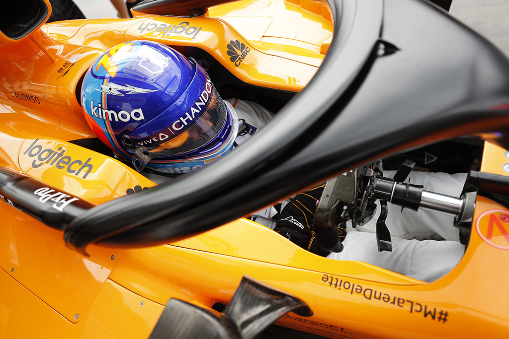 „McLaren“ neatsisako minties leisti F. Alonso išbandyti 2019 m. bolidą