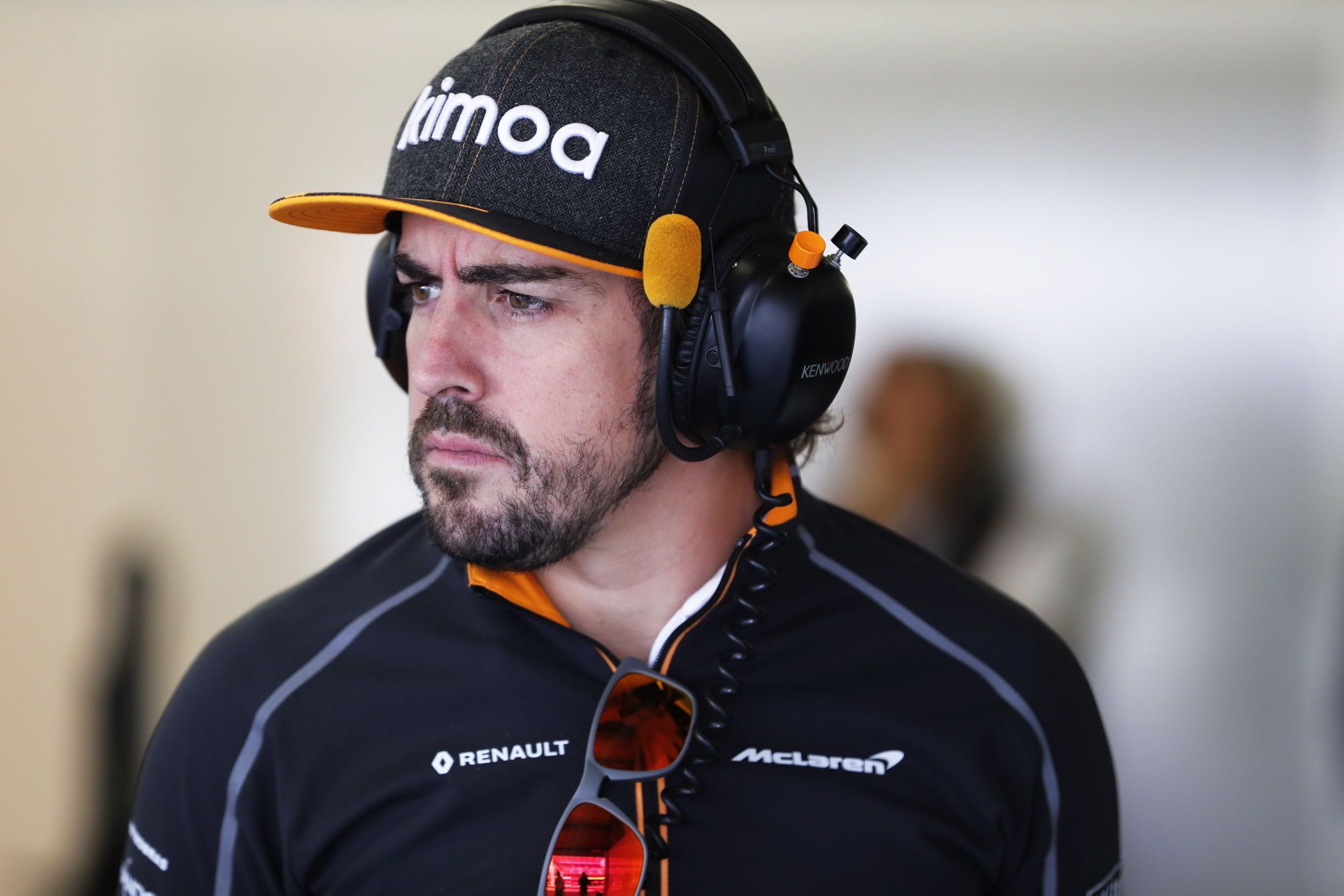 Z. Brownas abejoja, kad F. Alonso grįš į „Renault“