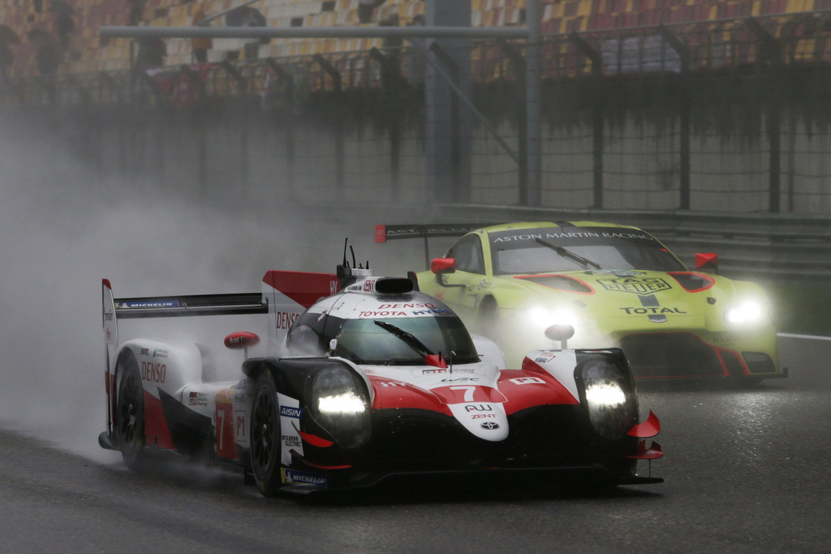 WEC. Ne kartą sustabdytose lenktynėse Kinijoje pergalę iškovojo „Toyota“
