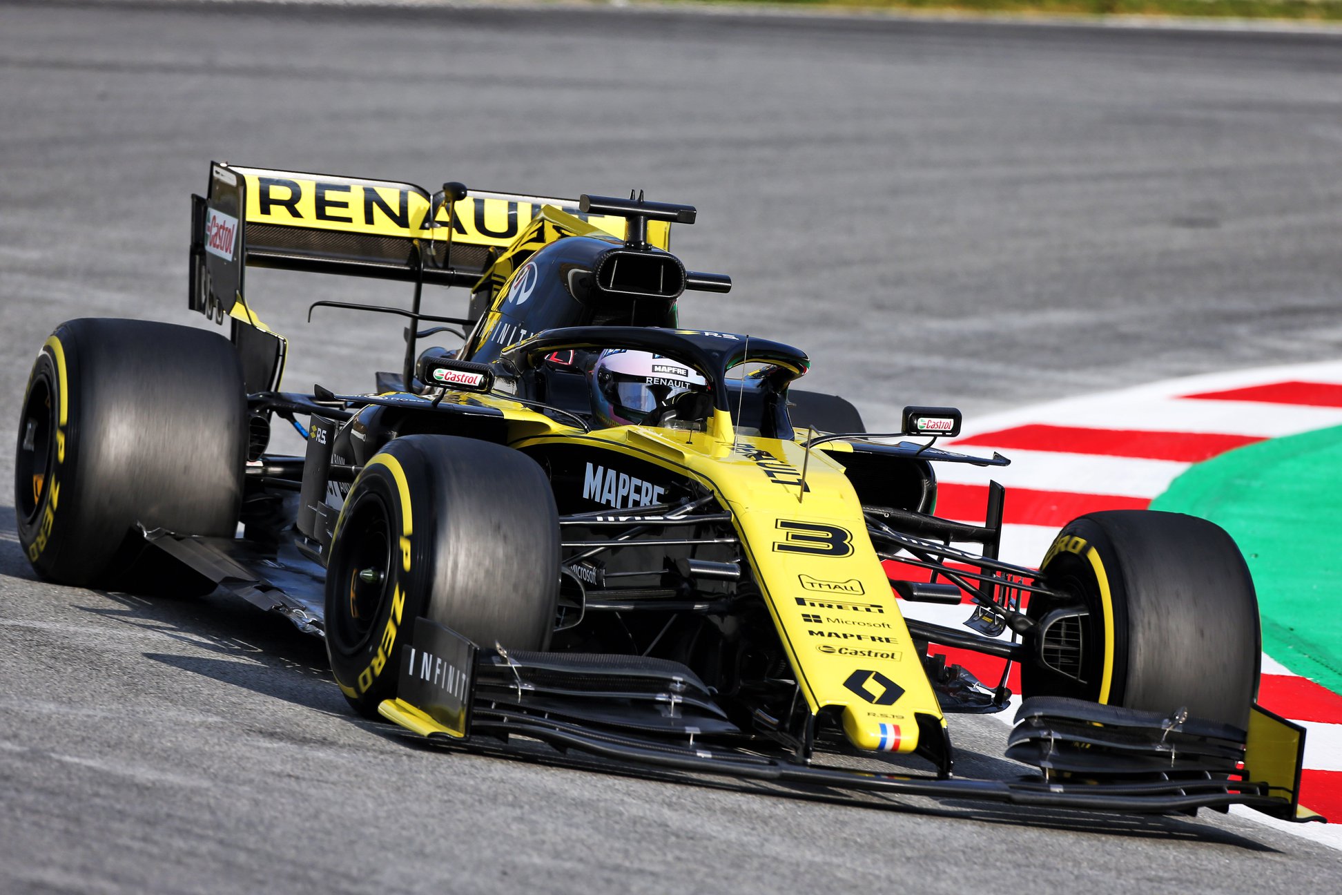 D. Ricciardo liko patenkintas „Renault“ bolidu įveikiant ilgas distancijas