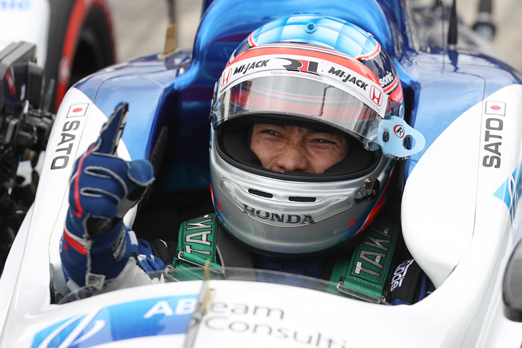 IndyCar. Trečiose sezono lenktynėse pergalę šventė T. Sato