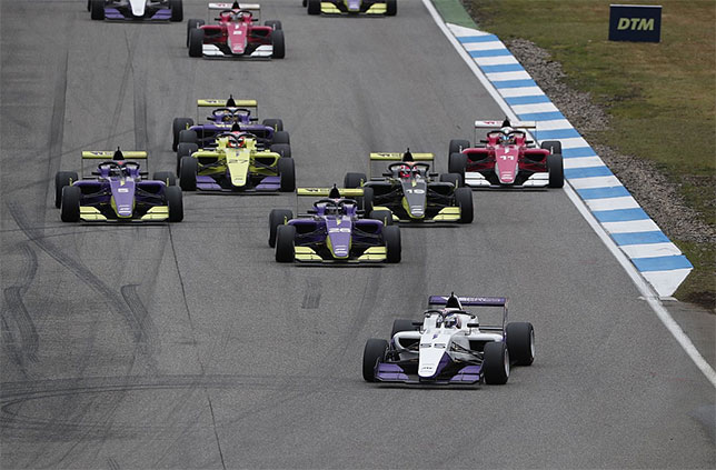 D. Coulthardas: „Liberty Media“ dairosi į „W Series“ čempionatą