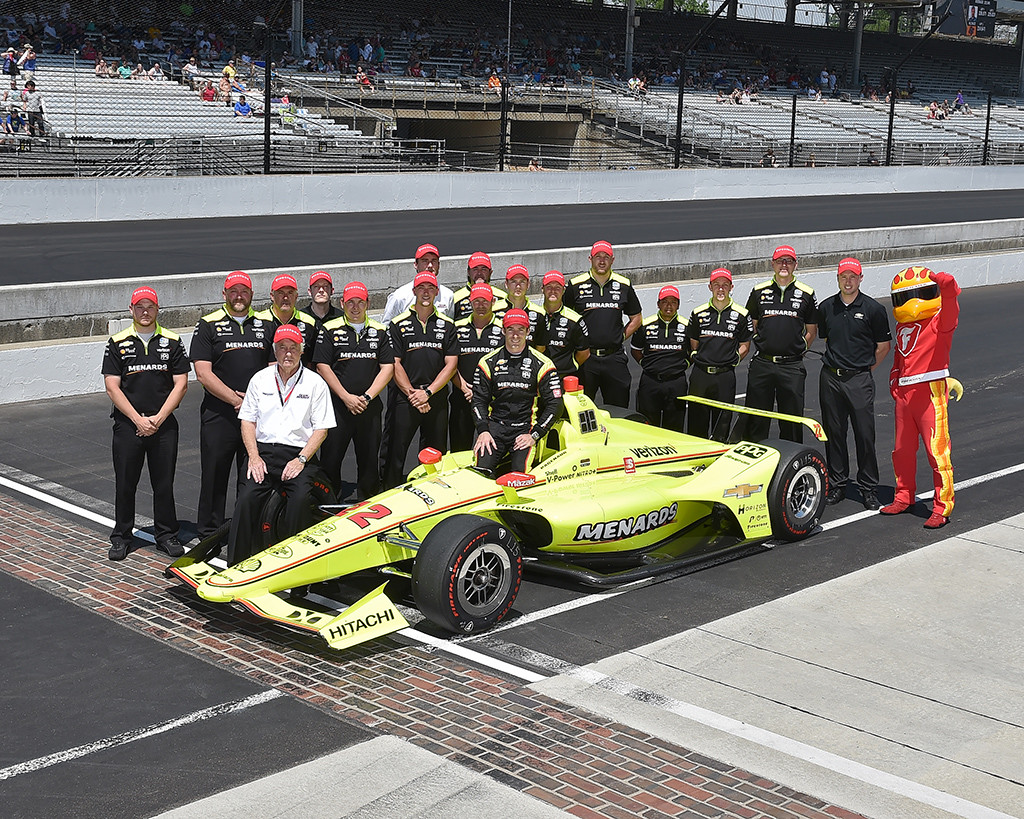 IndyCar. Indianapolyje „pole“ iškovojo S. Pagenaud, o F. Alonso liko už borto