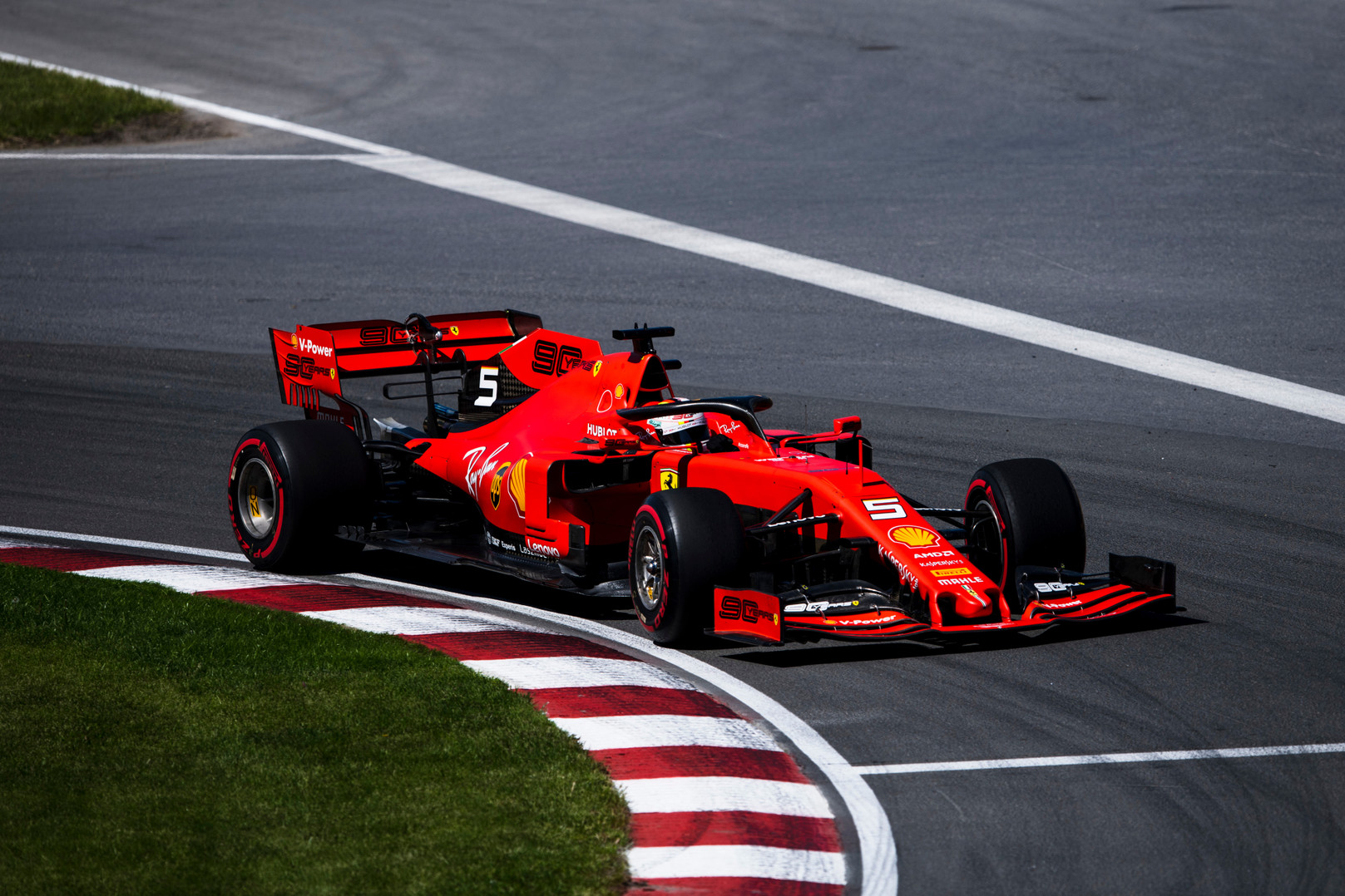 Kanadoje antrus metus iš eilės „pole“ iškovojo S. Vettelis