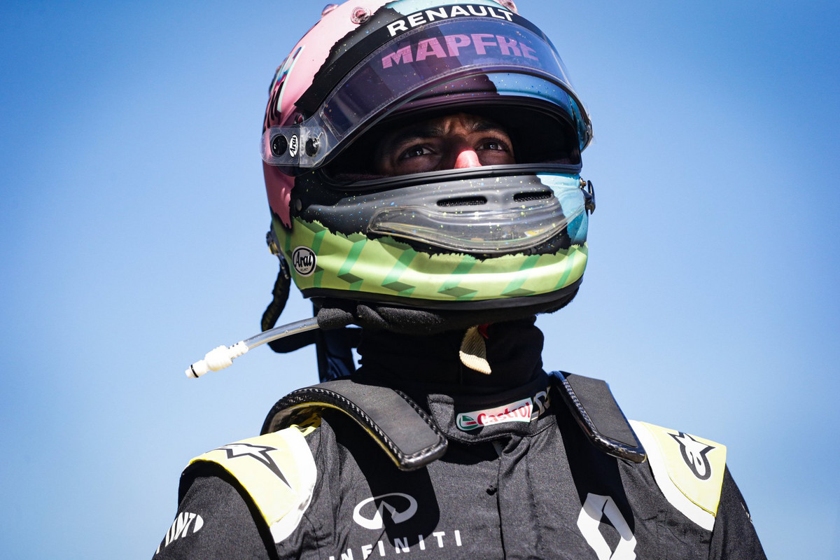 D. Ricciardo - „Ferrari“ komandos planas B?