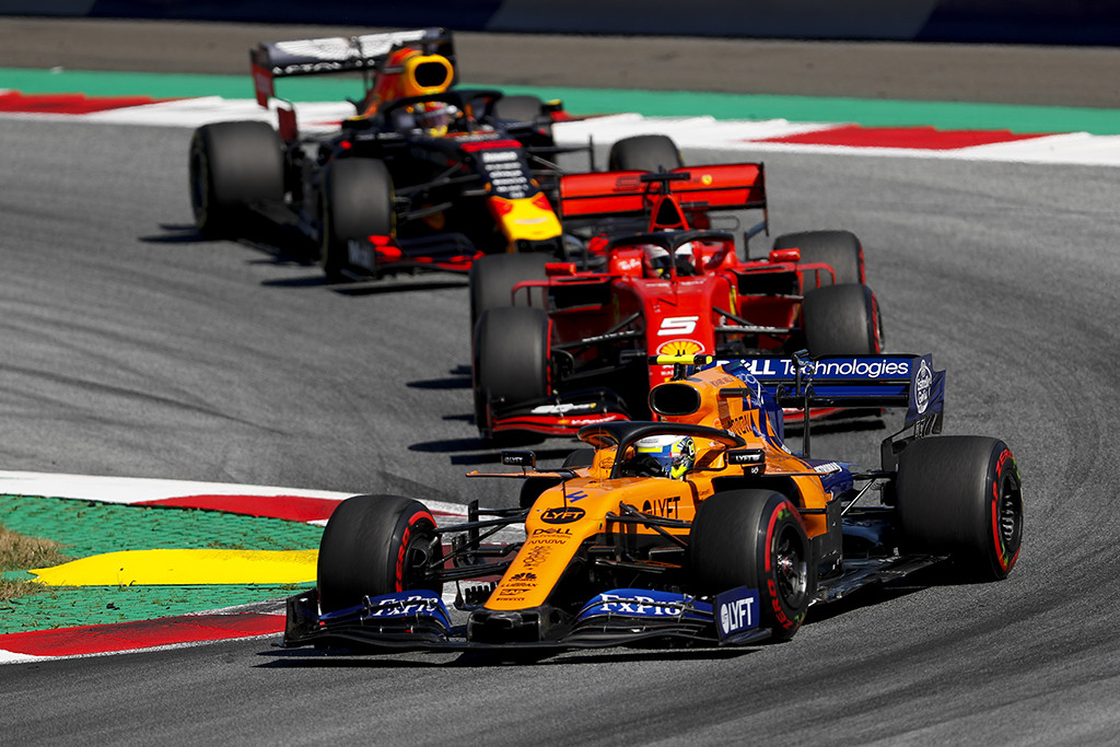 L. Norrisas tikisi, kad ateityje „McLaren“ bus pajėgi kovoti su „Red Bull“