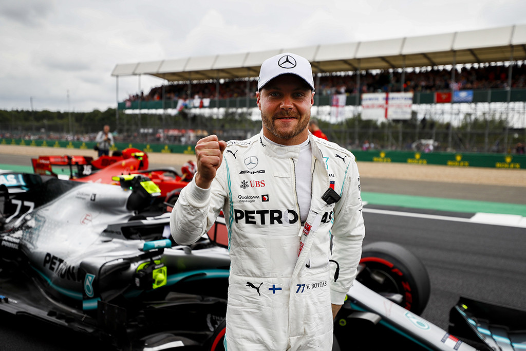 Silverstouno trasoje „pole“ poziciją iškovojo V. Bottas