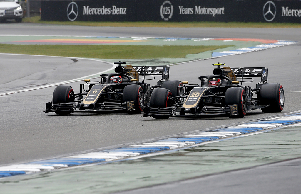 Oficialu: „Haas“ bolidus kitą sezoną ir toliau pilotuos K. Magnussenas bei R. Grosjeanas