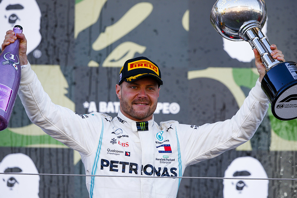 Japonijos GP lenktynėse nugalėjo V. Bottas, „Mercedes“ tapo čempione