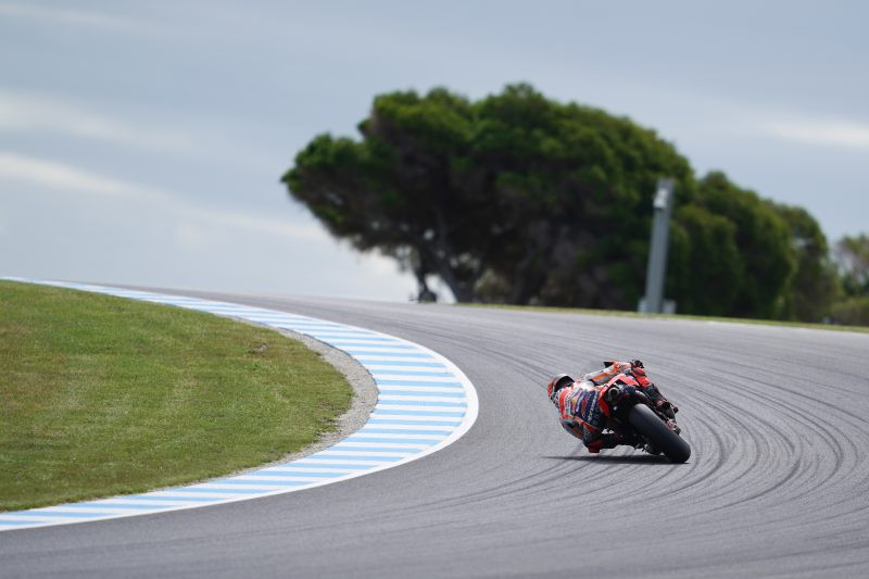 MotoGP. Kvalifikaciniai važiavimai Australijoje atšaukti dėl prastų oro sąlygų
