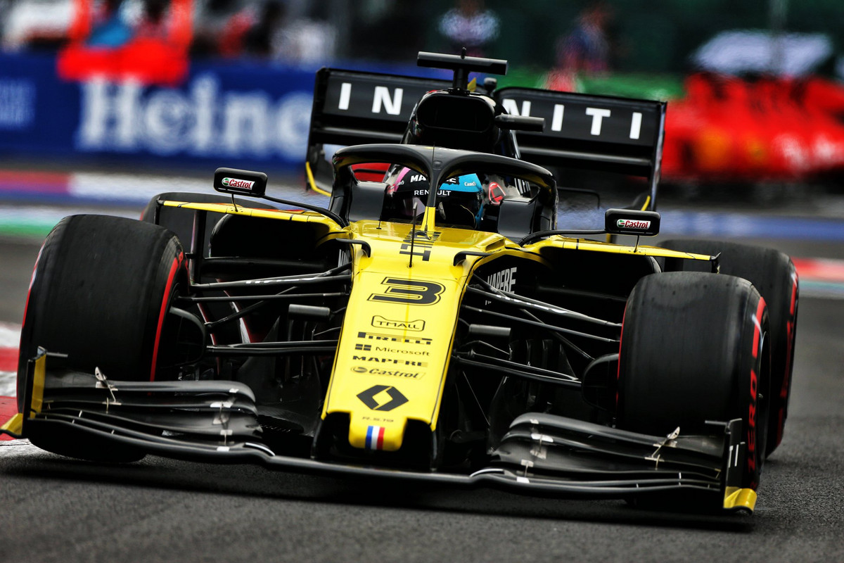D. Ricciardo mano, kad galėtų įveikti L. Hamiltoną