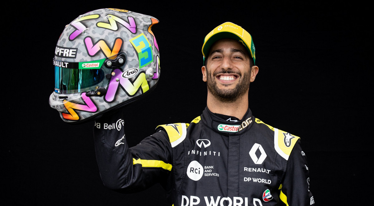 Oficialu: išvykstantį C. Sainzą „McLaren“ gretose pakeis D. Ricciardo