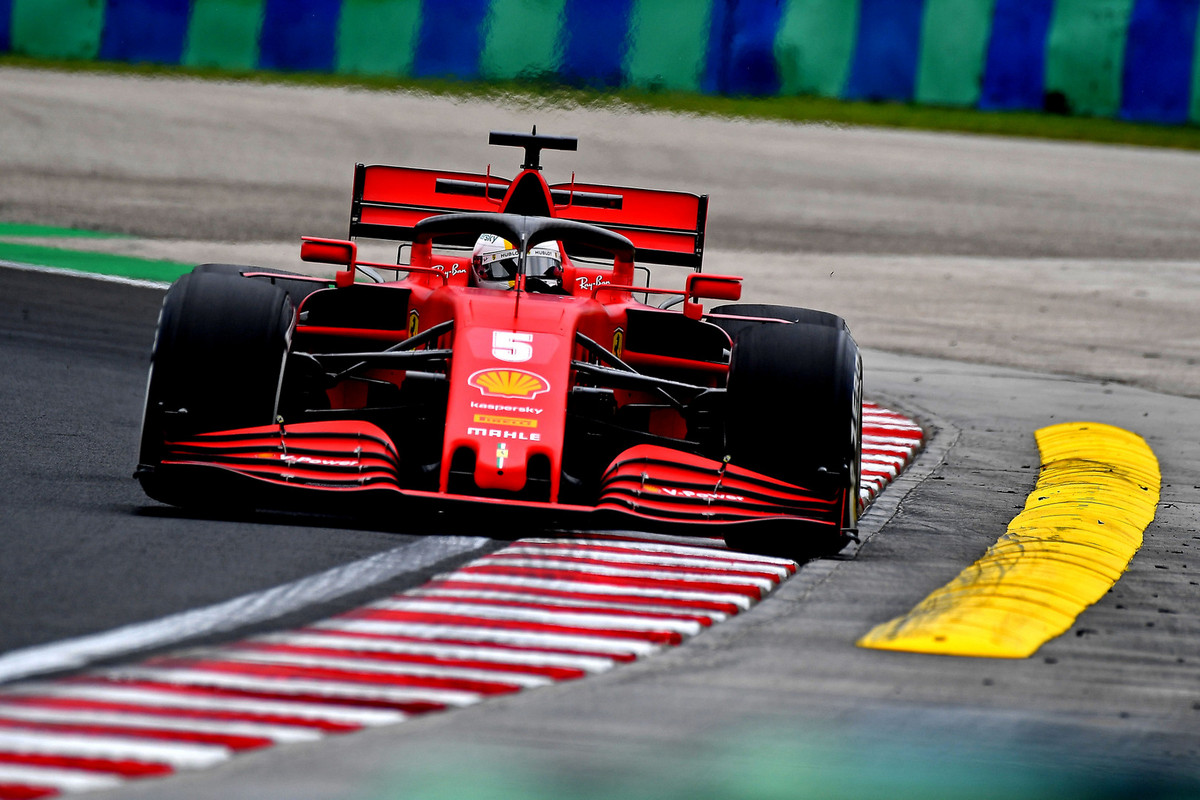 J. Villeneuve‘as: S. Vettelis būtų idealus partneris M. Verstappenui