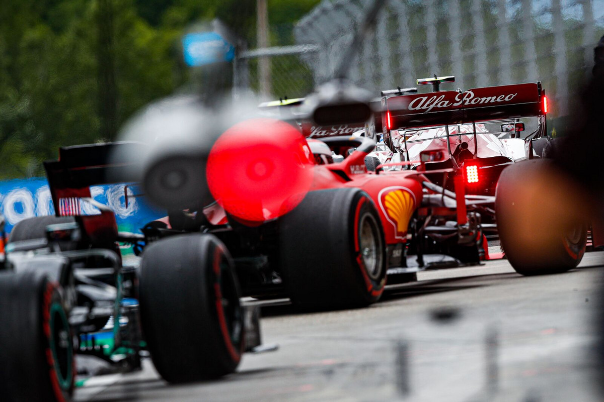 G. Steineris: F-1 nereikia „IndyCar“ taikomos raudonos vėliavos taisyklės