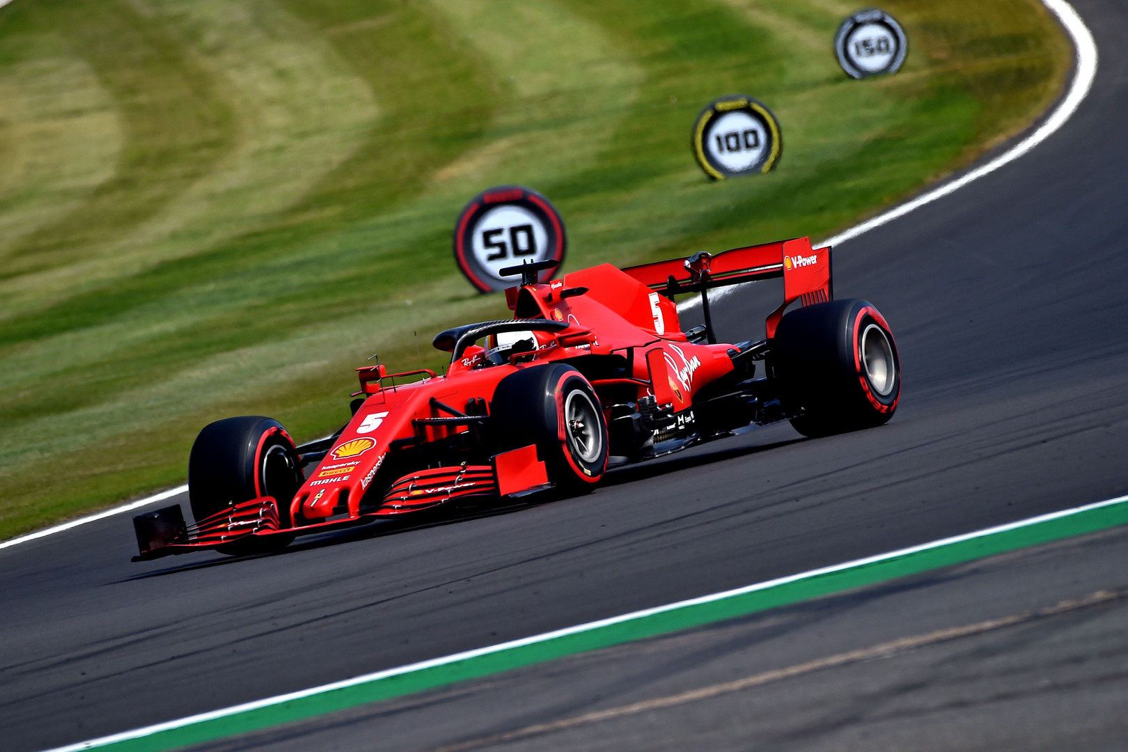 S. Vettelis: „Ferrari“ taktiniai sprendimai - nelogiški