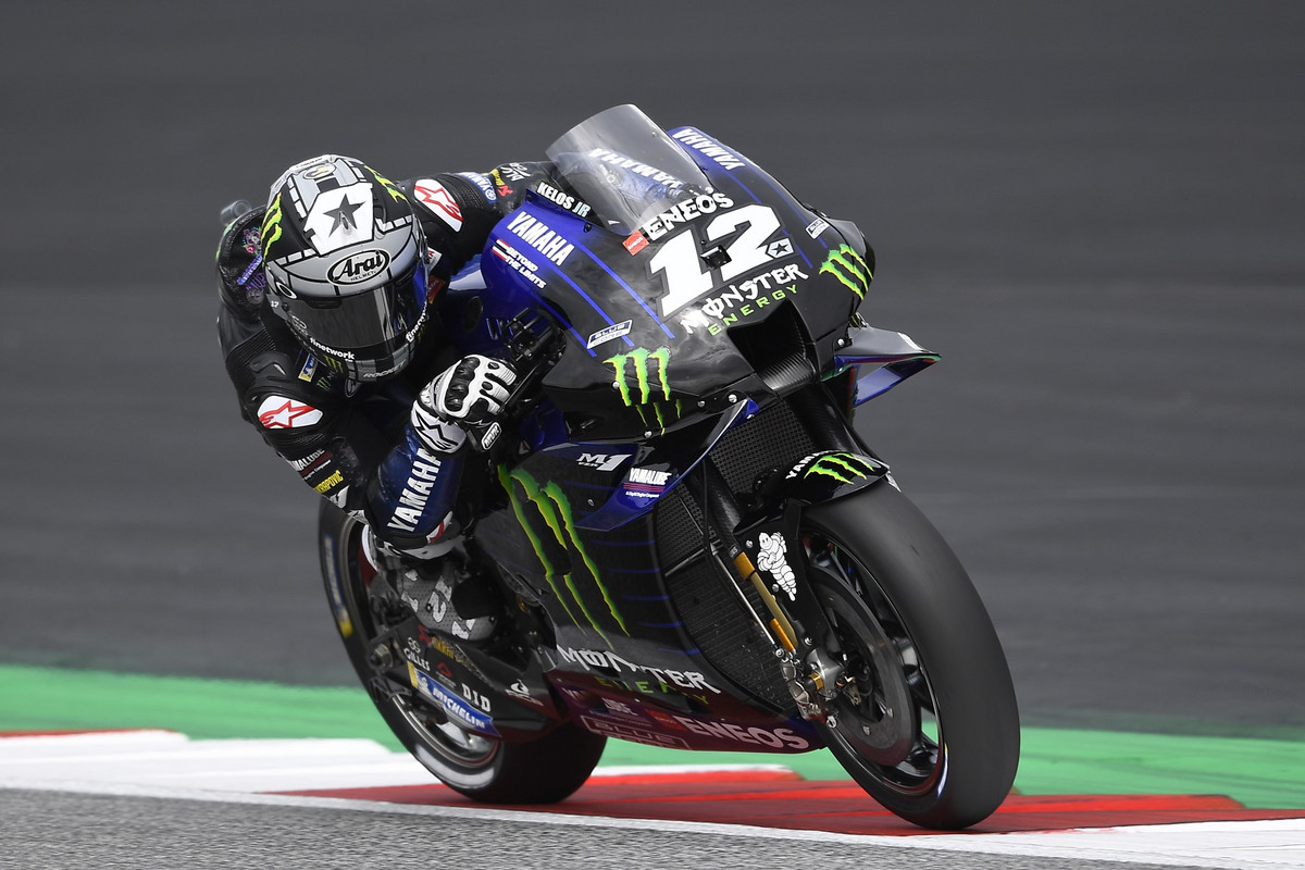 MotoGP. Austrijoje „pole“ poziciją iškovojo M. Vinalesas