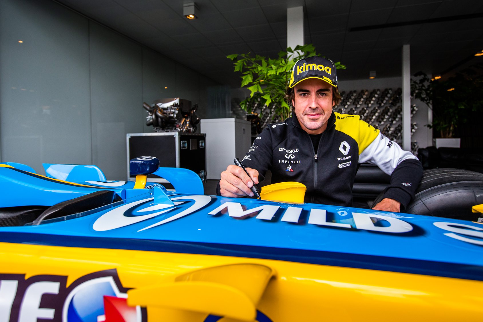 „Renault“ bandymuose dalyvaujantis F. Alonso: man tai tarsi nauja pradžia