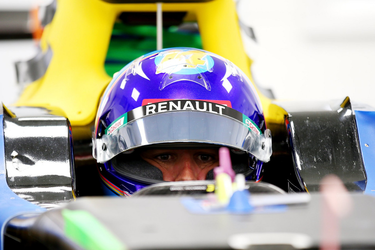 F. Alonso gali išbandyti „Renault“ bolidą kitą savaitę