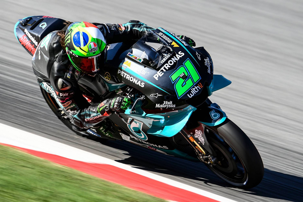 MotoGP. Barselonoje pirmąją „pole“ iškovojo F. Morbidelli