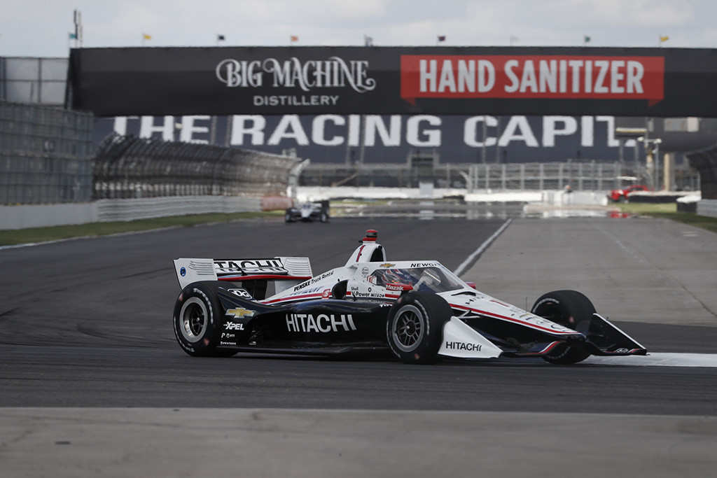 IndyCar. Indianapolyje nugalėjęs J. Newgardenas sumažino atsilikimą nuo S. Dixono