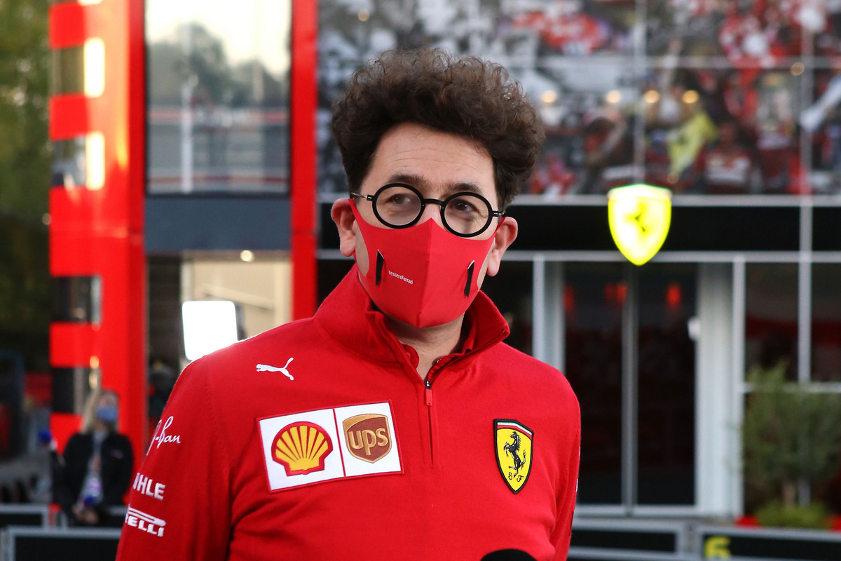 „Ferrari“ keičia nuomonę - pritaria draudimui tobulinti variklius