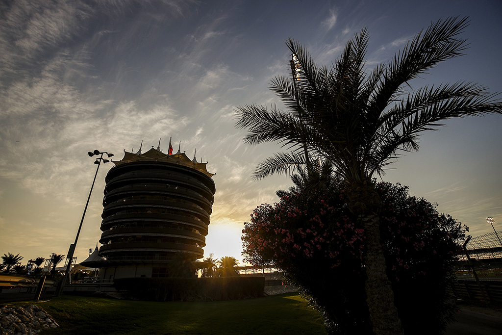 Bahreine – sprintas ir lenktynės skirtingose trasose