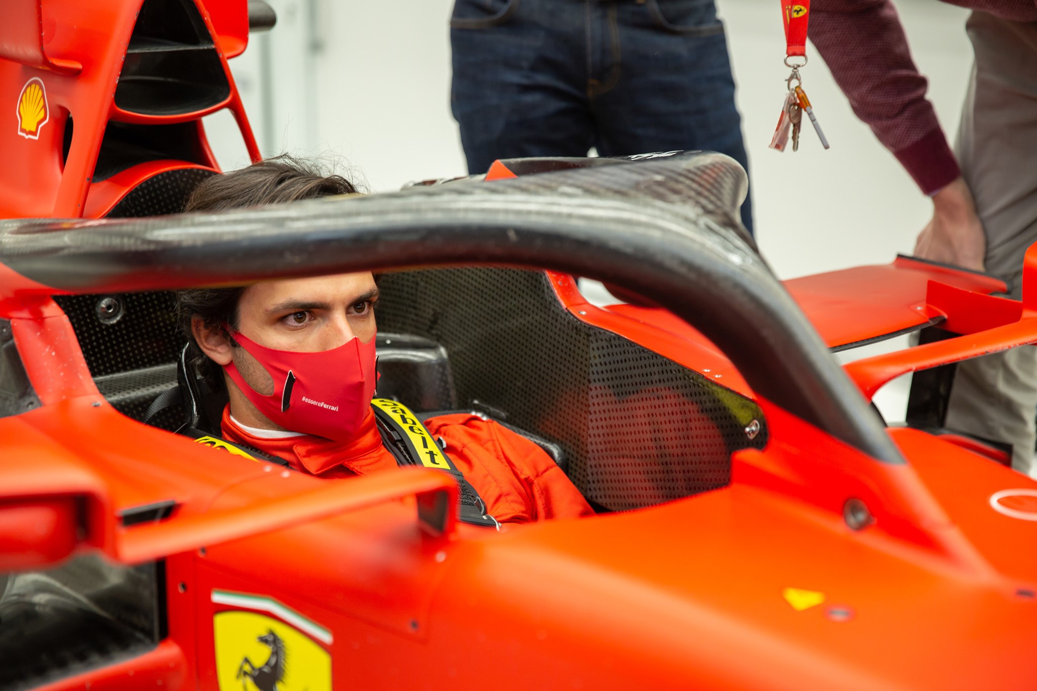 C. Sainzas „Ferrari“ bolidą išbandys kitą savaitę