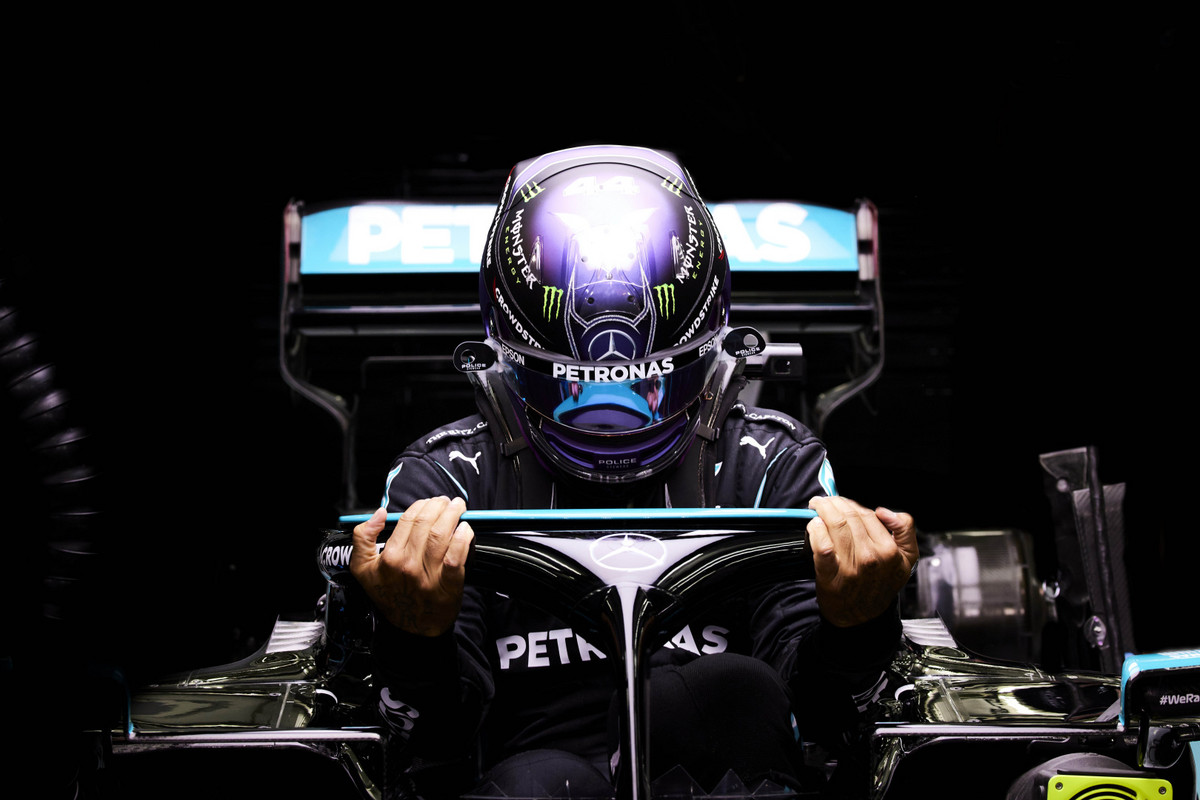 L. Hamiltoną nustebino „Ferrari“ greitis