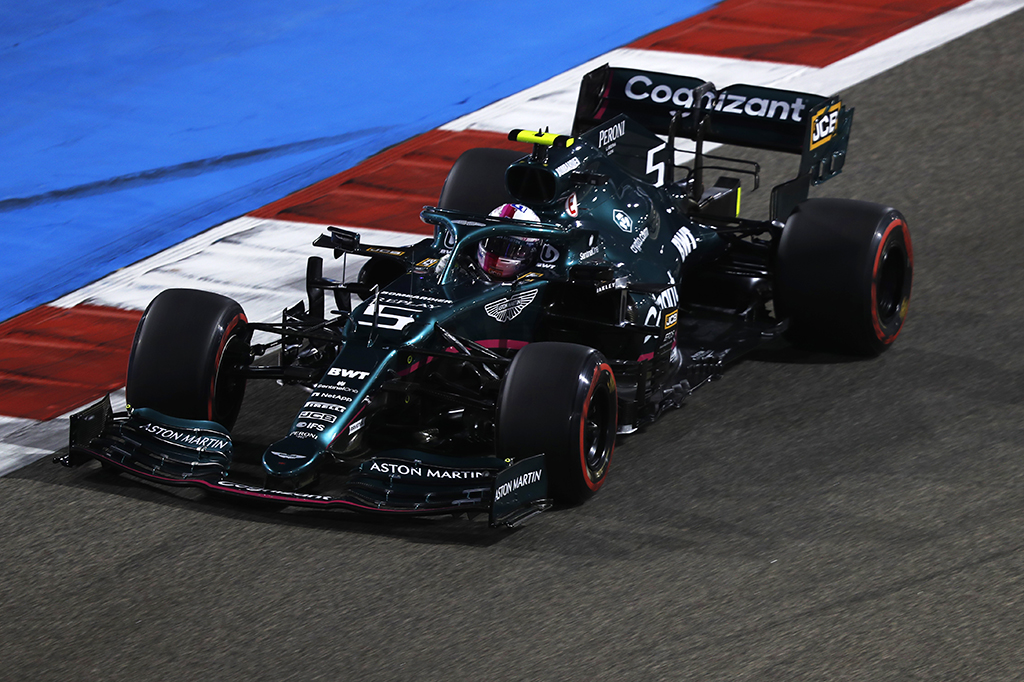 N. Rosbergas tiki S. Vettelio pajėgumu