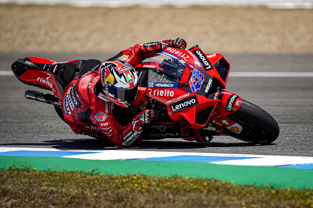 MotoGP. Jereze - J. Millerio ir „Ducati“ komandos triumfas