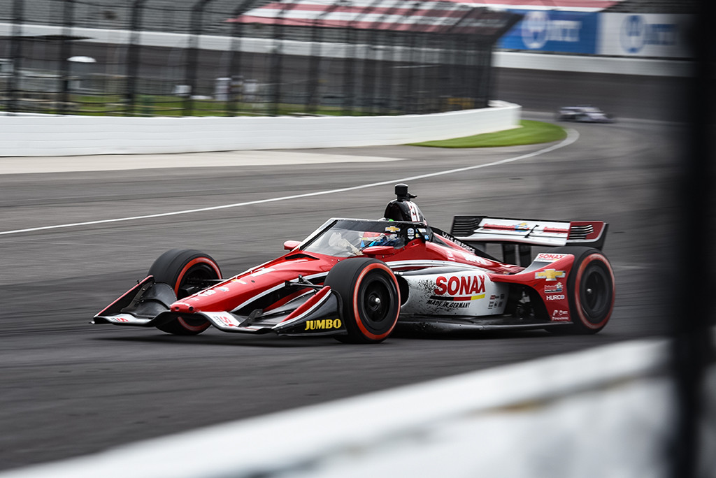 IndyCar. Lenktynės Indianapolyje baigėsi R. VeeKay pergale