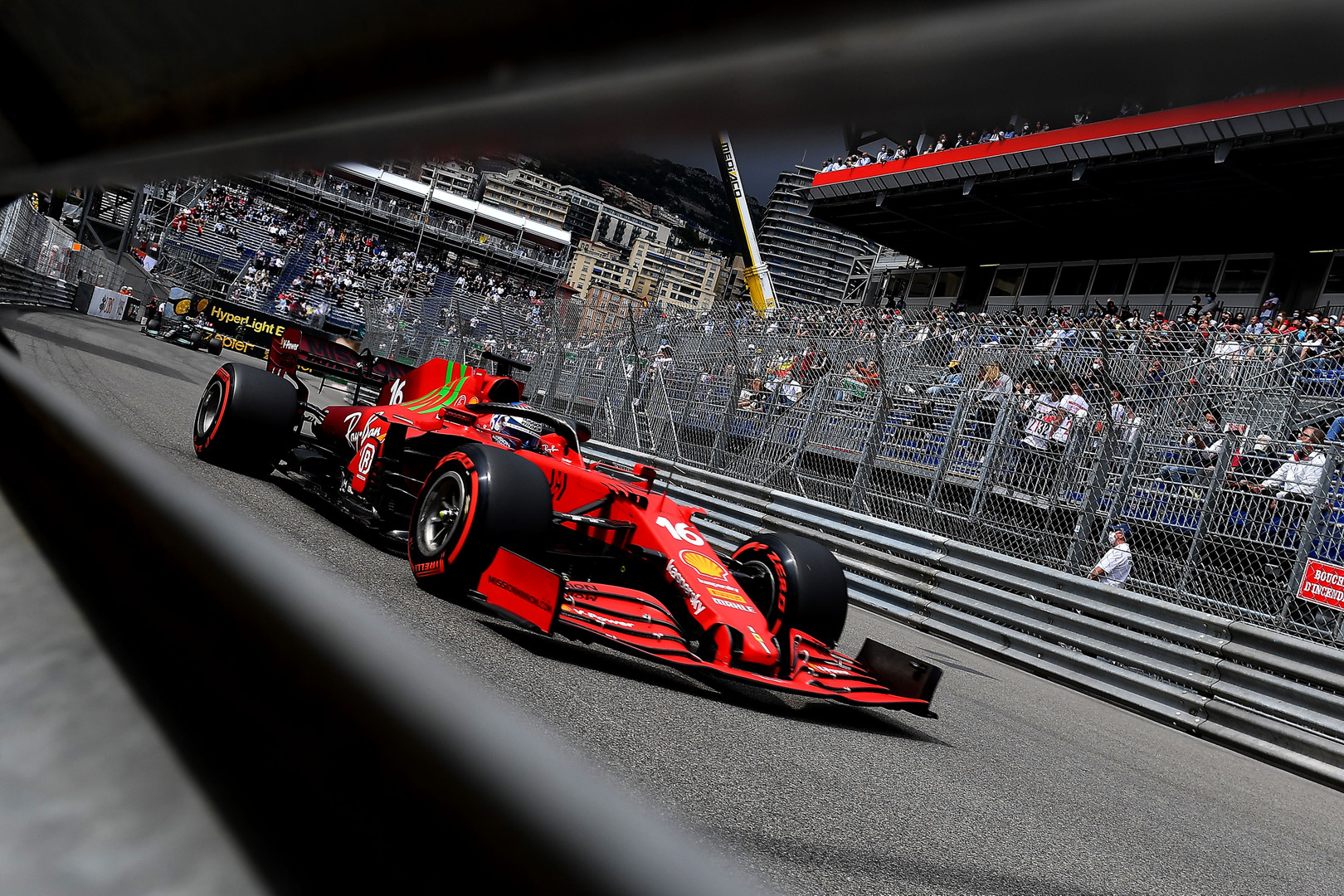 „Ferrari“ nusprendė nekeisti pavarų dėžės C. Leclerco bolide