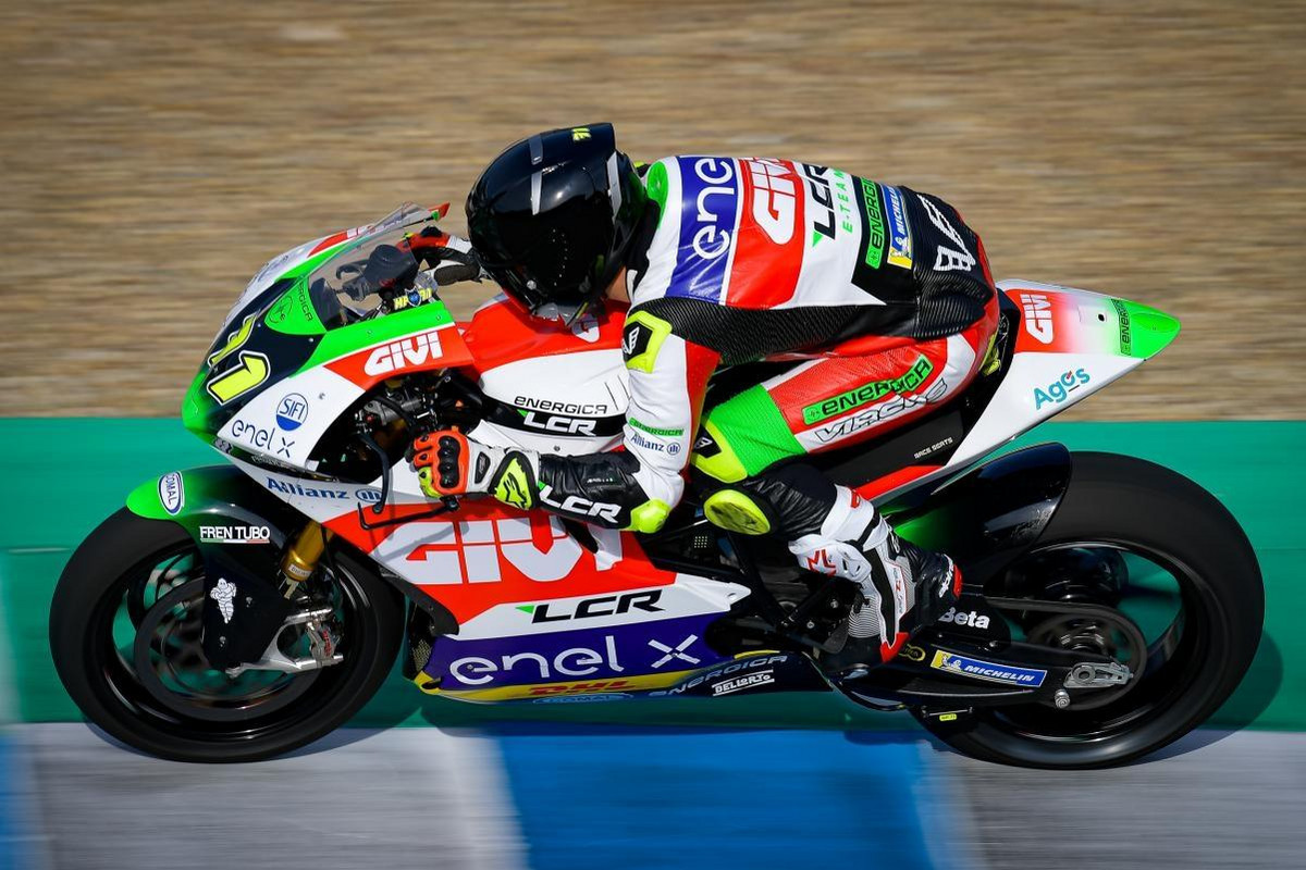 MotoE. Barselonoje pirmąją pergalę iškovojo M. Ponsas