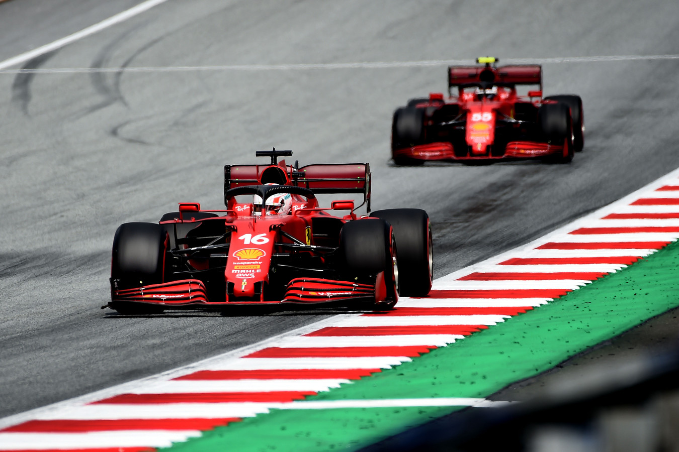M. Binotto: „Ferrari“ šiuo metu turi geriausią pilotų duetą „Formulėje-1“