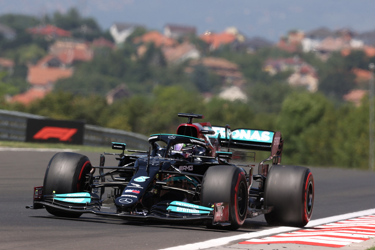 „Red Bull“ L. Hamiltono elgesyje neįžvelgė nieko blogo