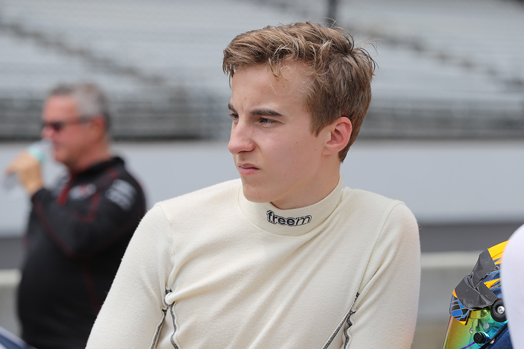 IndyCar. Amerikos lietuviu D. Malūku domisi „IndyCar“ ekipos