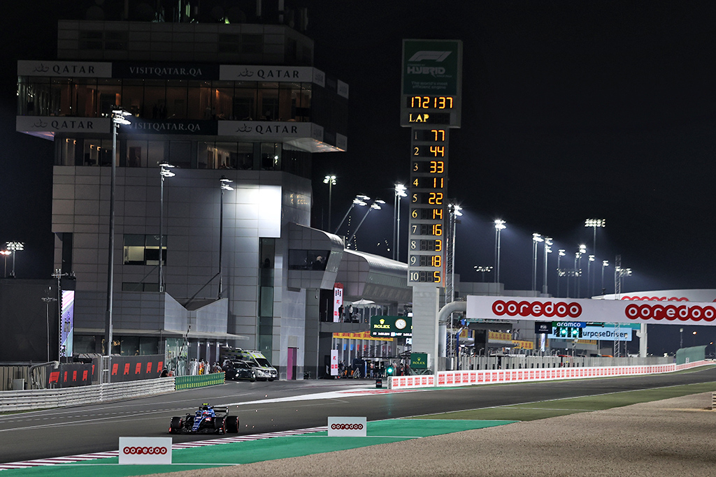 Kataro GP: lenktynės (tiesiogiai)