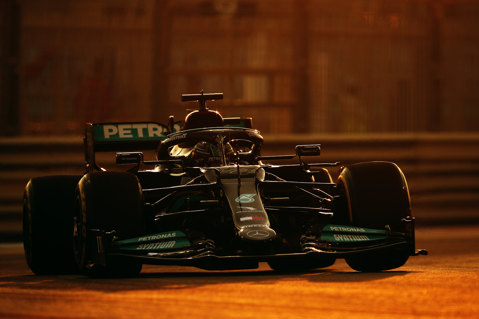 L. Hamiltono ateitis priklausys nuo FIA tyrimo?