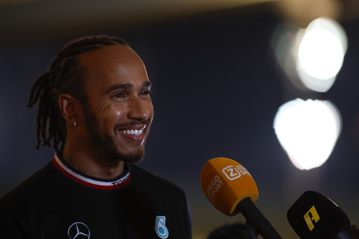 L. Hamiltonas siejamas su futbolo komandos „Chelsea“ įsigijimu